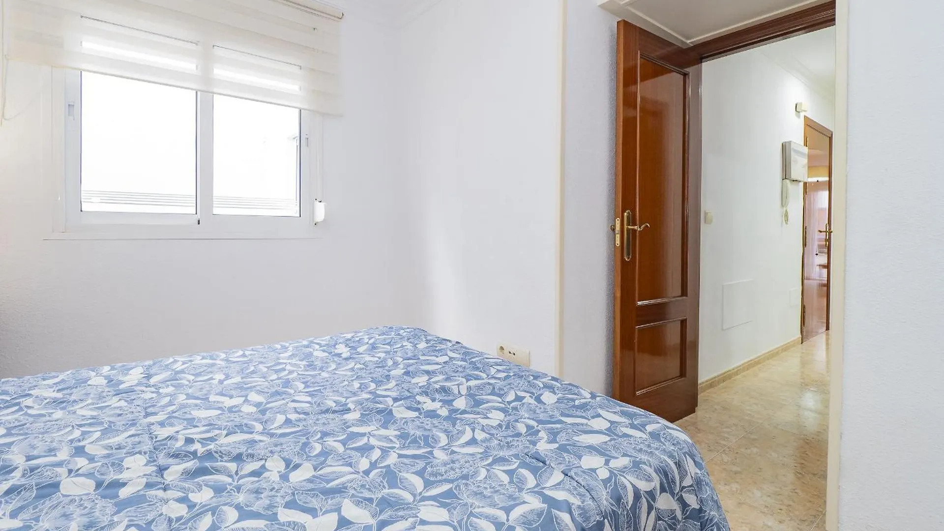 פואנגירולה Cubo'S Beach Side Trinidad Apartment 0*,  ספרד